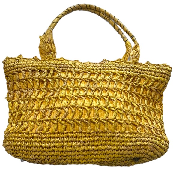 Small Yellow Raffia Bag, Zip Closure, 2 Inside Pockets & 1 with a Zip Closure - Picture 2 of 11